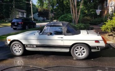 Mg-B-1976-White-11
