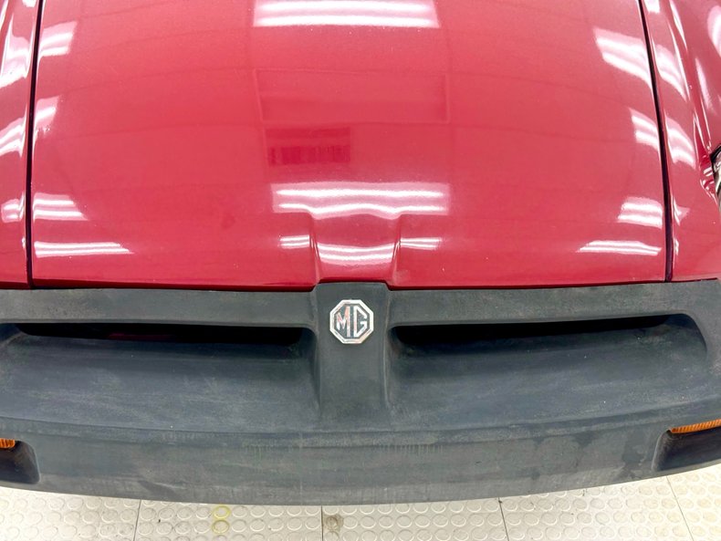 Mg-B-1977-Damask-Red-Black-22