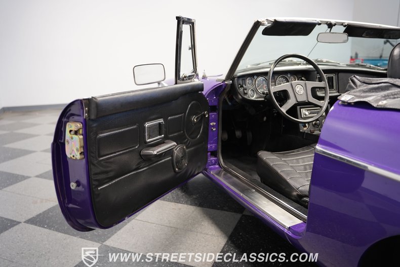 Mg-B-1977-Purple-Black-35