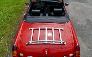 Mg-B-1977-Red-Black-1