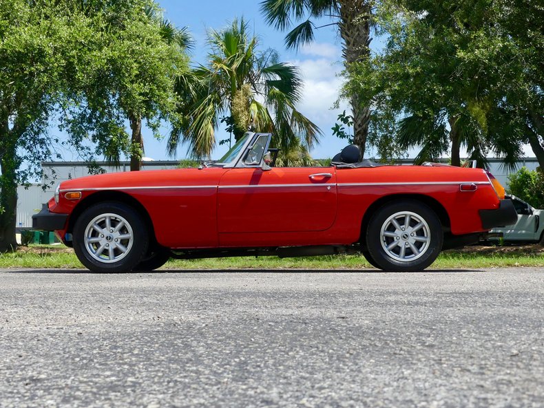 Mg-B-1977-Red-Black-18