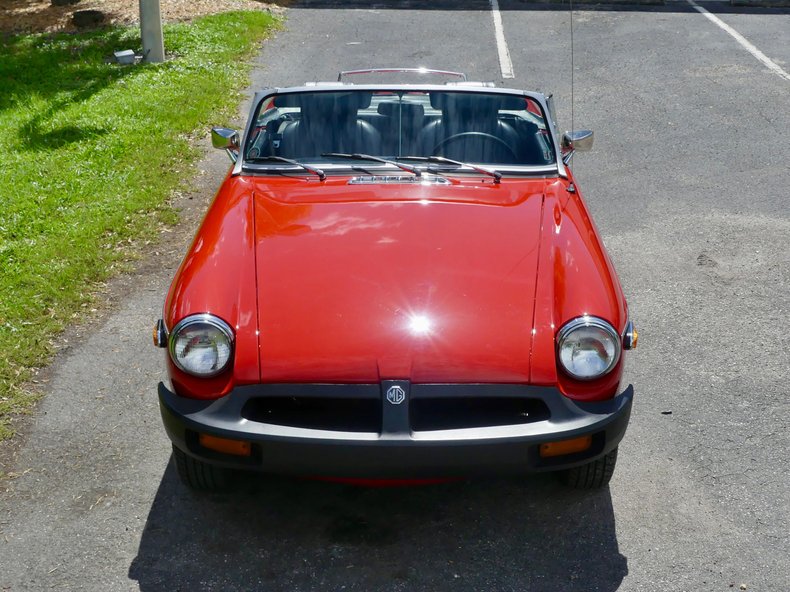 Mg-B-1977-Red-Black-35