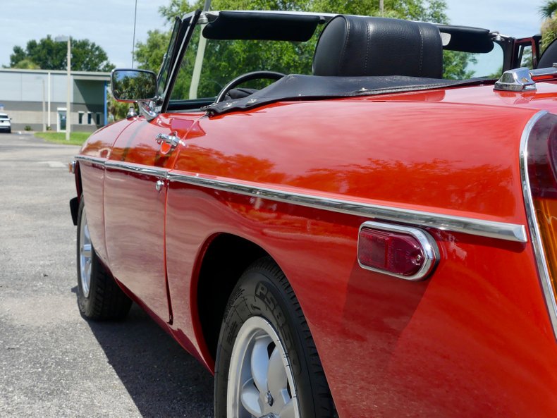 Mg-B-1977-Red-Black-38