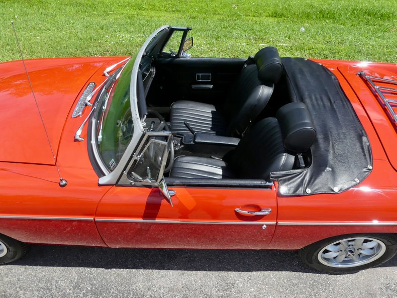 Mg-B-1977-Red-Black-48