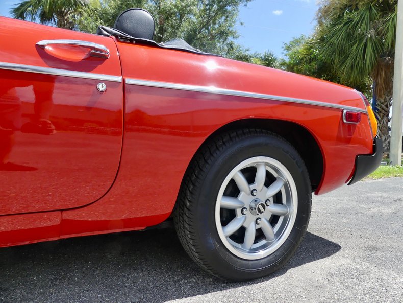 Mg-B-1977-Red-Black-7