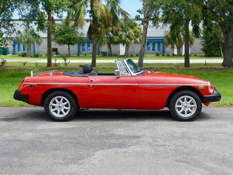 Mg-B-1977-Red-Black-8