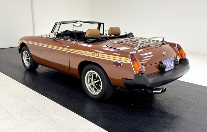 Mg-B-1978-Russet-Brown-Autumn-Leaf-7