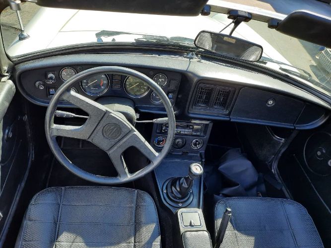 Mg-B-1978-WhiteBlack-Black-10