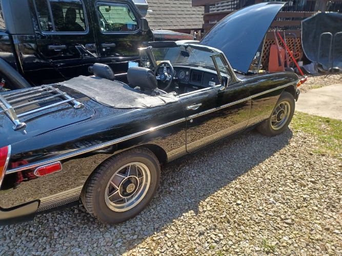 Mg-B-1979-Black-4