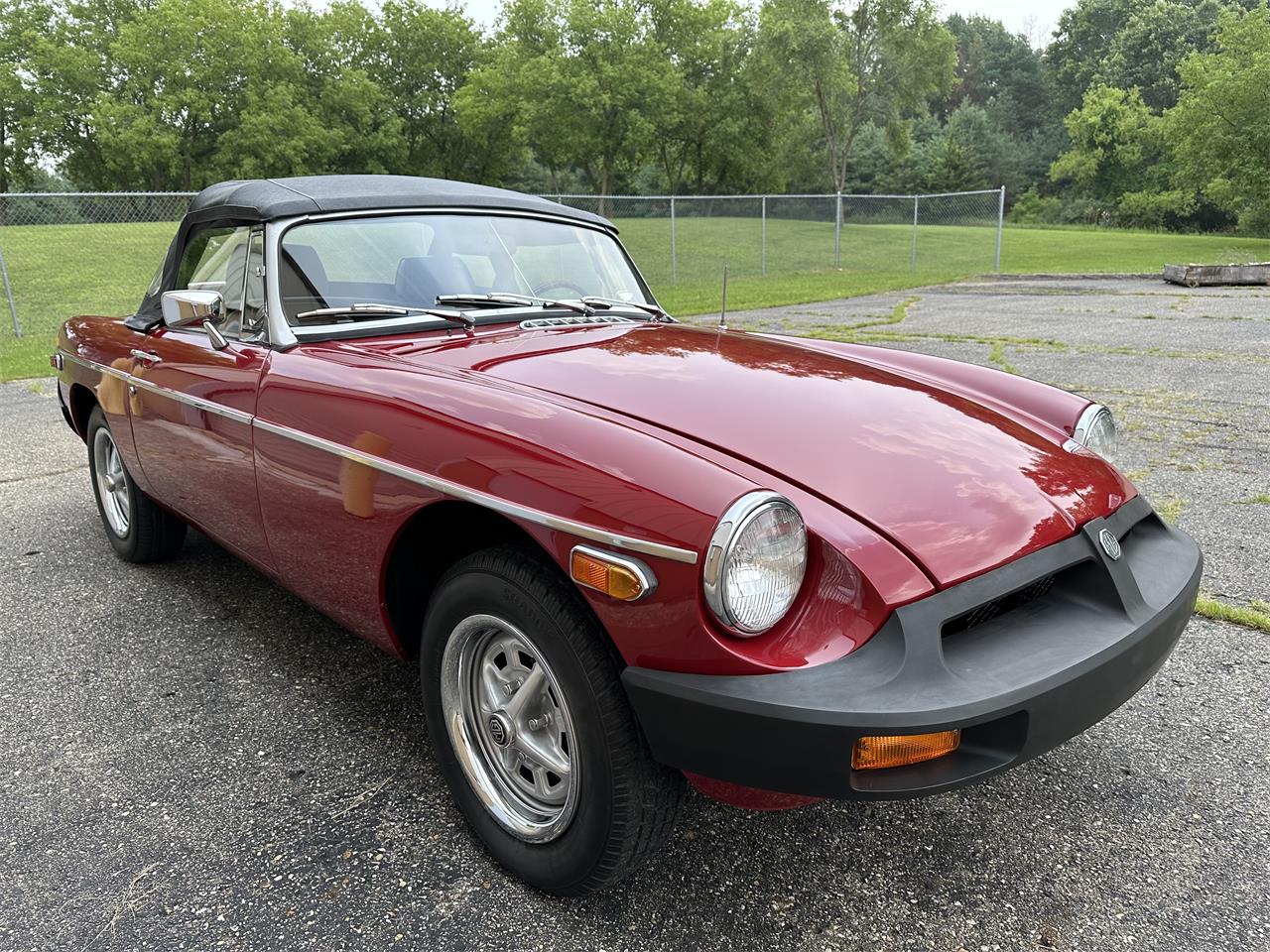 Mg-B-1979-Burgundy-Black-7