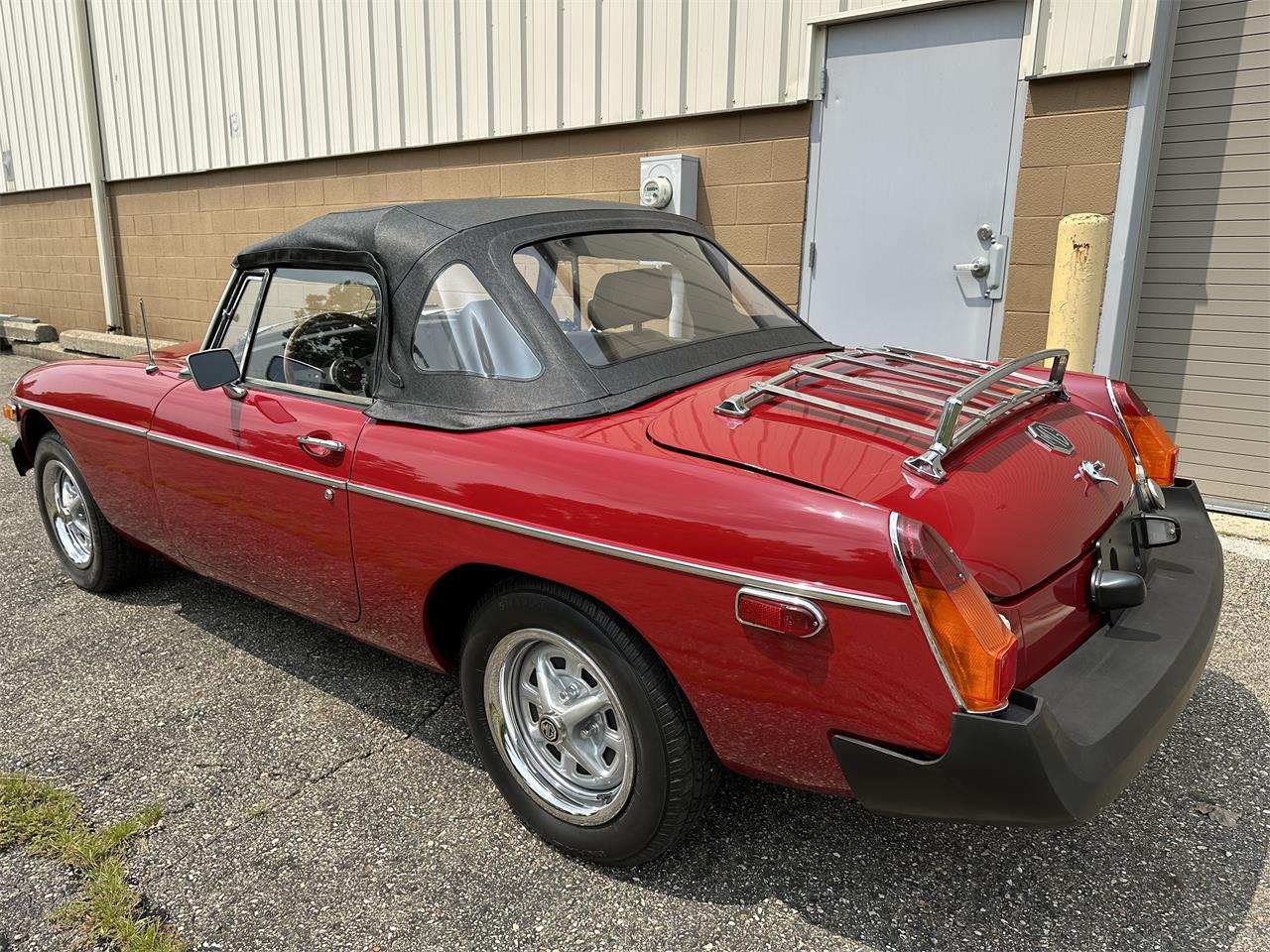 Mg-B-1979-Burgundy-Black-9