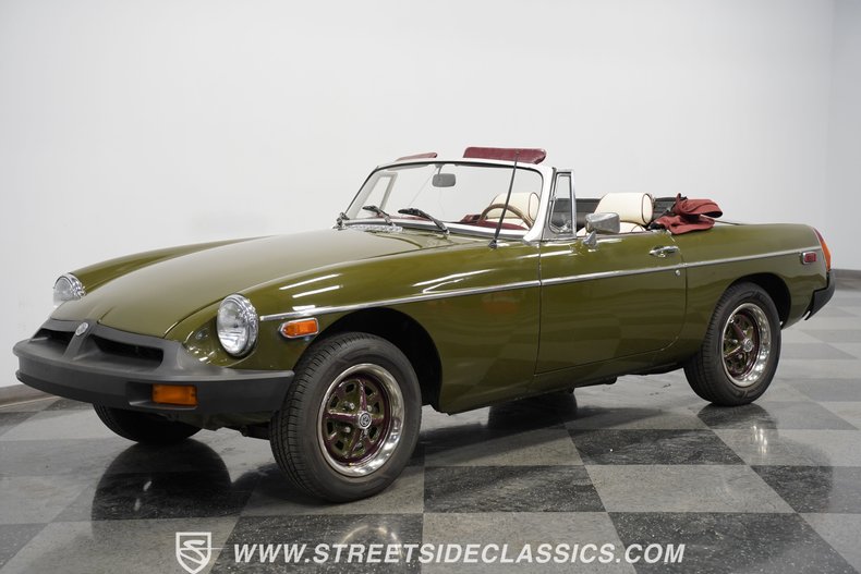 Mg-B-1979-Green-White-2