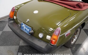 Mg-B-1979-Green-White-25