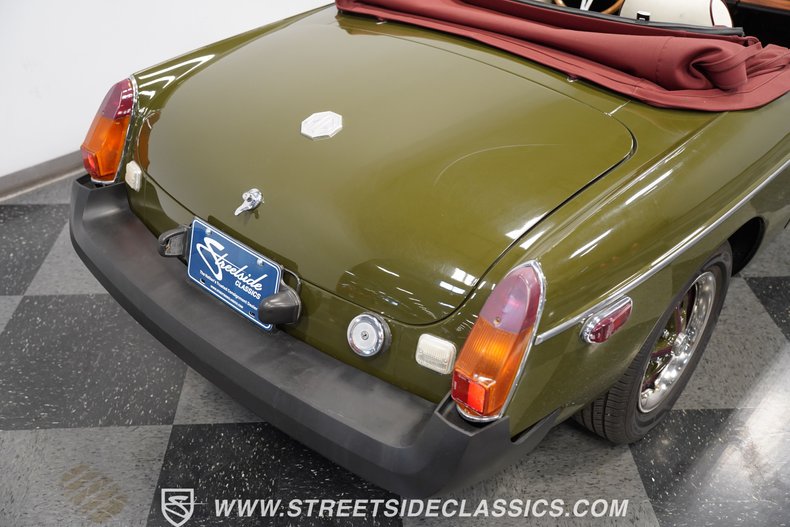 Mg-B-1979-Green-White-25