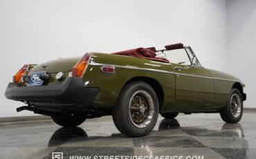 Mg-B-1979-Green-White-26