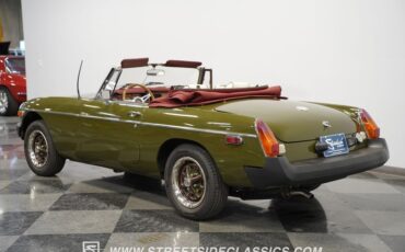 Mg-B-1979-Green-White-4