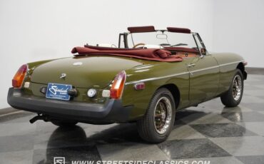 Mg-B-1979-Green-White-8