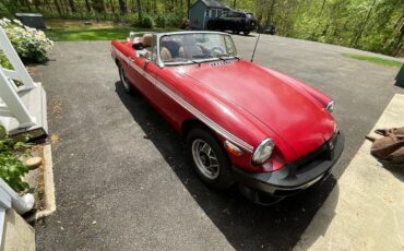 Mg-B-1979-Maroon-Saddle-13