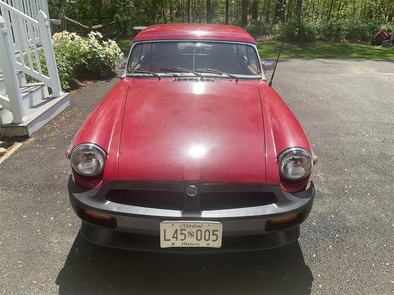 Mg-B-1979-Maroon-Saddle-14