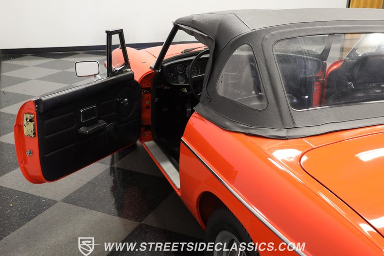 Mg-B-1979-Orange-Black-31