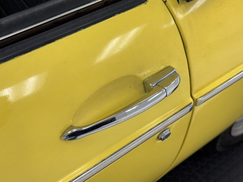 Mg-B-1979-Snapdragon-Yellow-Black-27