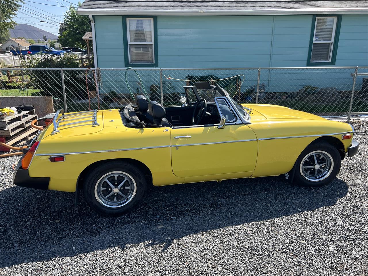 Mg-B-1979-Yellow-Black-9