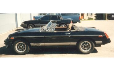 Mg-B-1980-Black-Biscuit-3