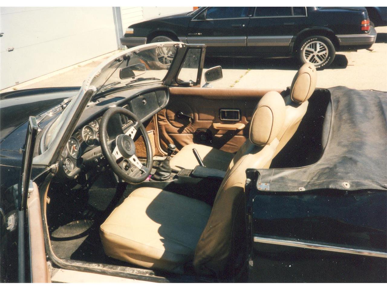 Mg-B-1980-Black-Biscuit-6