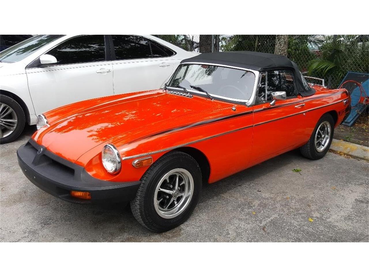 Mg-B-1980-Original-Vermilion-Black-17