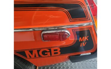Mg-B-1980-Original-Vermilion-Black-24