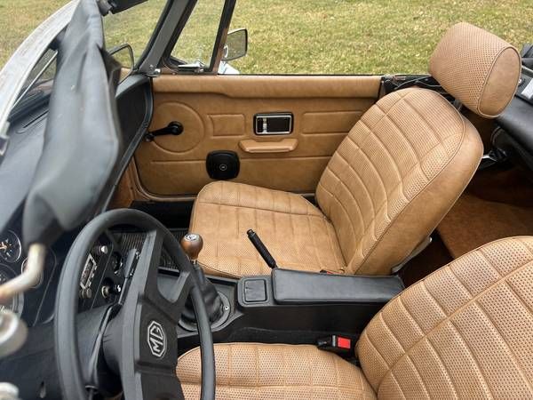Mg-B-1980-Russet-Brown-6