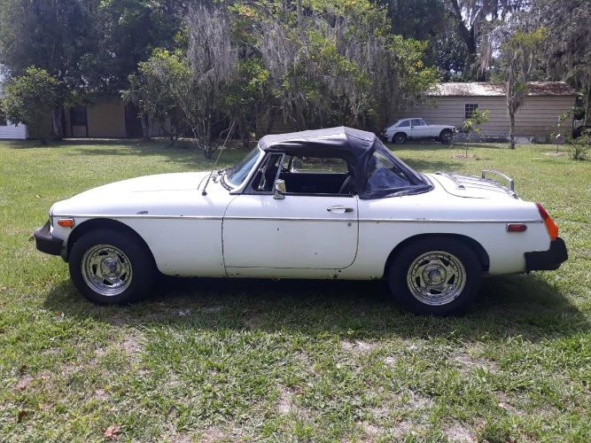 Mg-B-1980-White-9