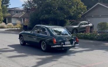 Mg-B-gt-1971-British-Racing-Green-Black-2