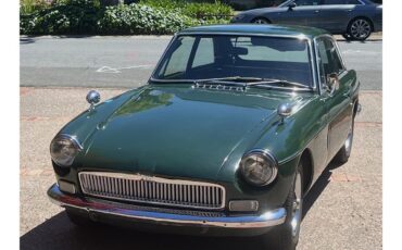 Mg-B-gt-1971-British-Racing-Green-Black