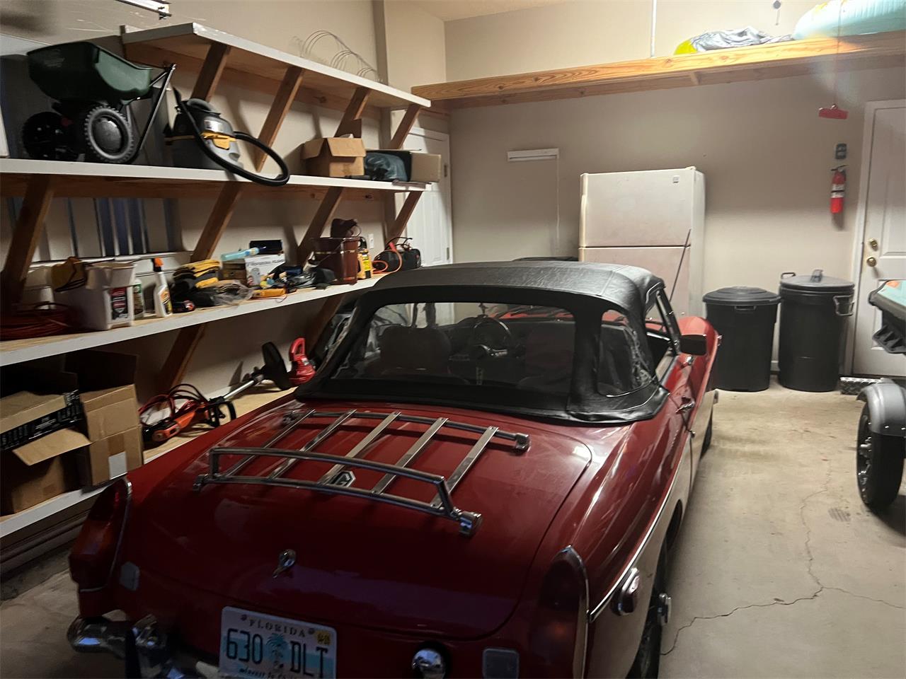 Mg-B-gt-1972-Red-Tan
