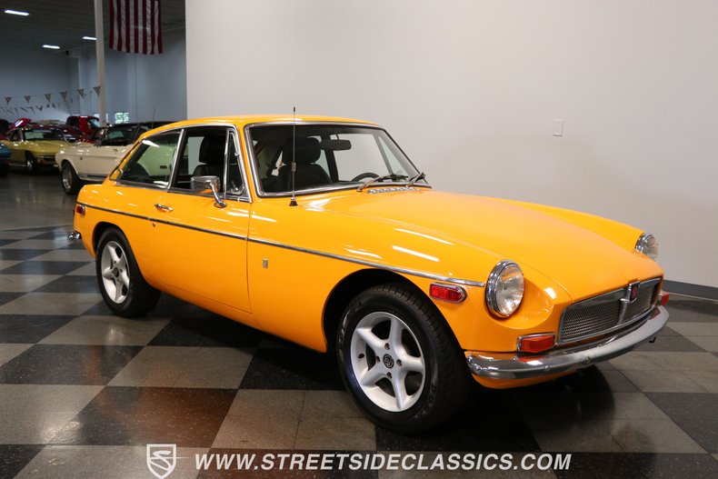 Mg-B-gt-1973-Yellow-Black-1