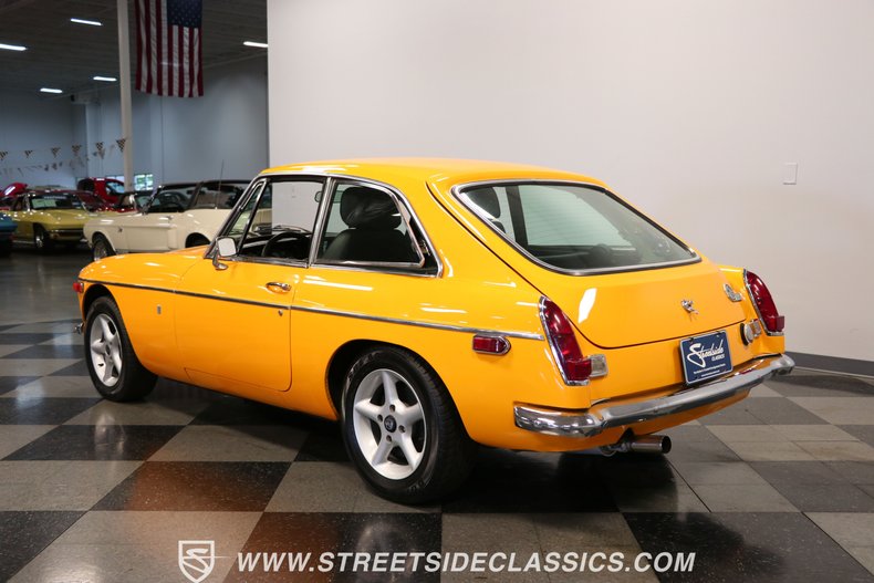 Mg-B-gt-1973-Yellow-Black-12