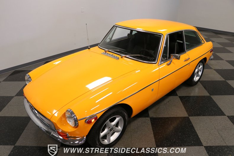 Mg-B-gt-1973-Yellow-Black-24