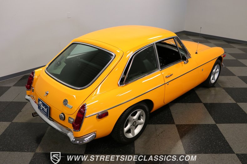 Mg-B-gt-1973-Yellow-Black-31