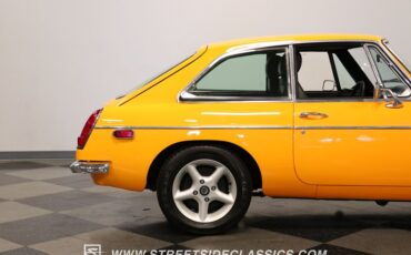 Mg-B-gt-1973-Yellow-Black-34