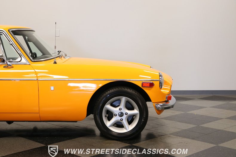 Mg-B-gt-1973-Yellow-Black-35