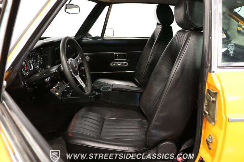Mg-B-gt-1973-Yellow-Black-4