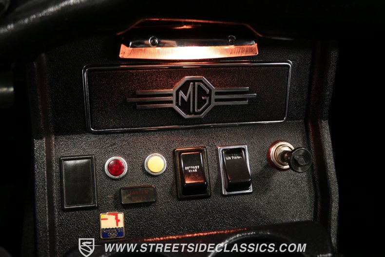 Mg-B-gt-1973-Yellow-Black-49