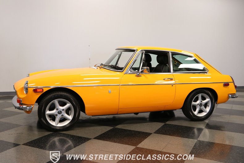 Mg-B-gt-1973-Yellow-Black-6