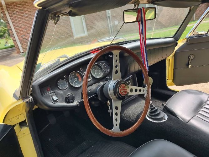 Mg-C-1968-Yellow-Black-7
