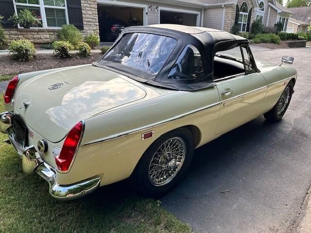 Mg-C-1969-Snowberry-White-2
