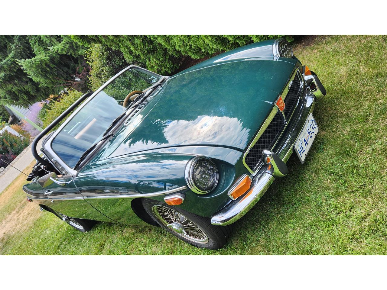 Mg-Mgb-1973-British-Racing-Green-Tan-2
