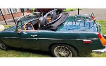Mg-Mgb-1973-British-Racing-Green-Tan-4