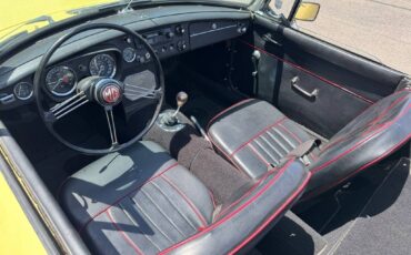 Mg-Mgb-roadster-1967-yellow