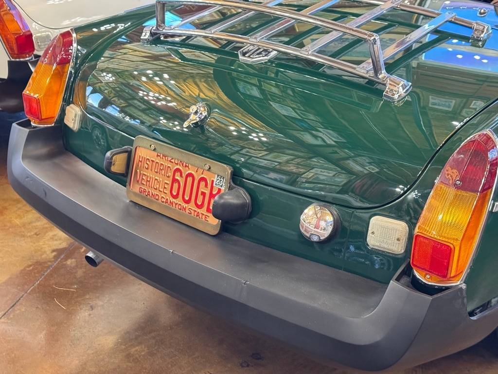Mg-Mgb-roadster-1980-green-4